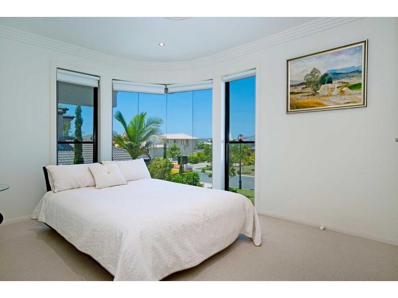 5 Mandolin Avenue, Hope Island QLD 4212