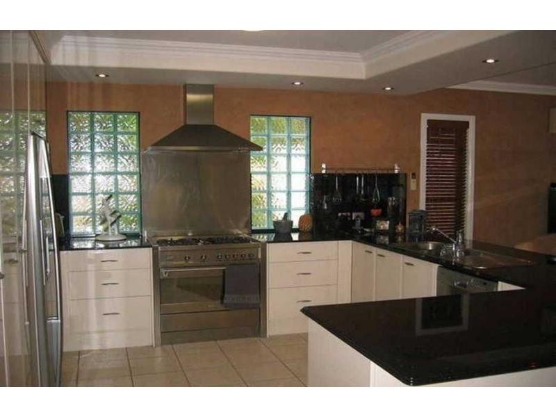 Hope Island QLD 4212