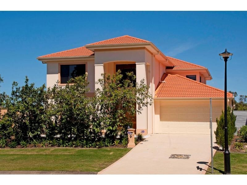 8606 Magnolia Drive East, Hope Island QLD 4212