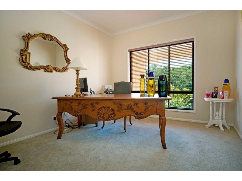 8606 Magnolia Drive East, Hope Island QLD 4212