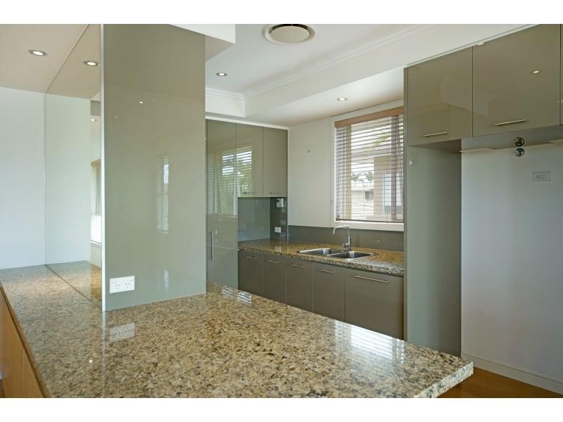 6011 Calardo Avenue, Hope Island QLD 4212
