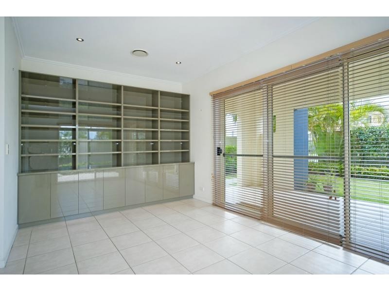 6011 Calardo Avenue, Hope Island QLD 4212