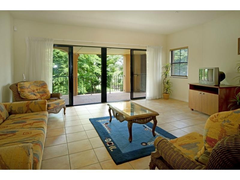 3216 Palladian Drive, Hope Island QLD 4212