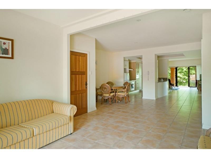 3216 Palladian Drive, Hope Island QLD 4212