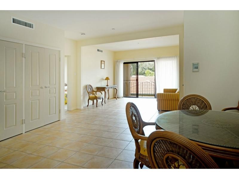3216 Palladian Drive, Hope Island QLD 4212