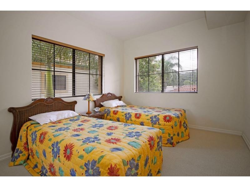 3216 Palladian Drive, Hope Island QLD 4212