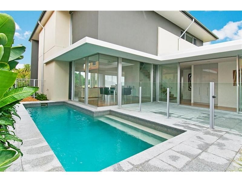 6184 Bolsena Circuit, Hope Island QLD 4212