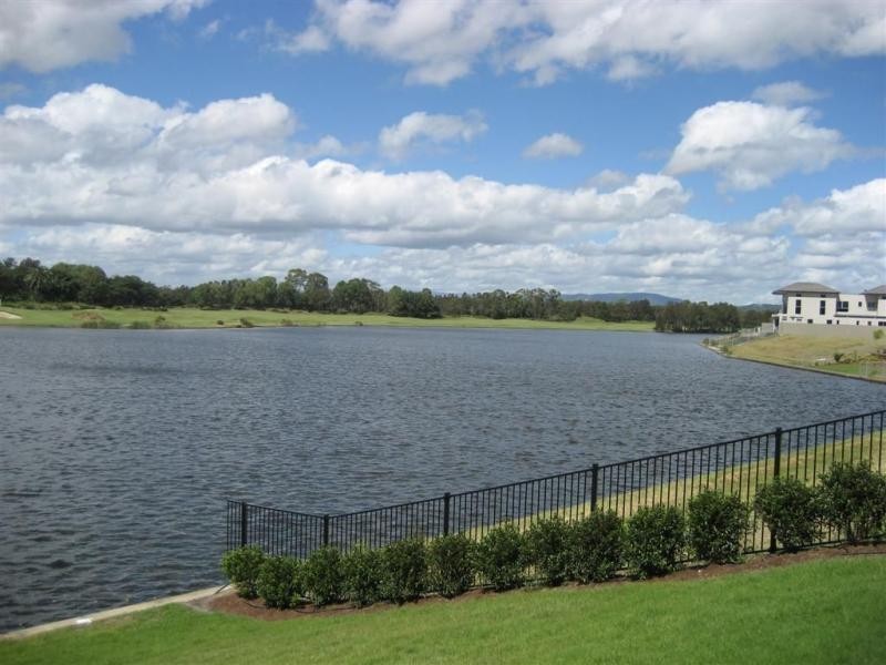6184 Bolsena Circuit, Hope Island QLD 4212