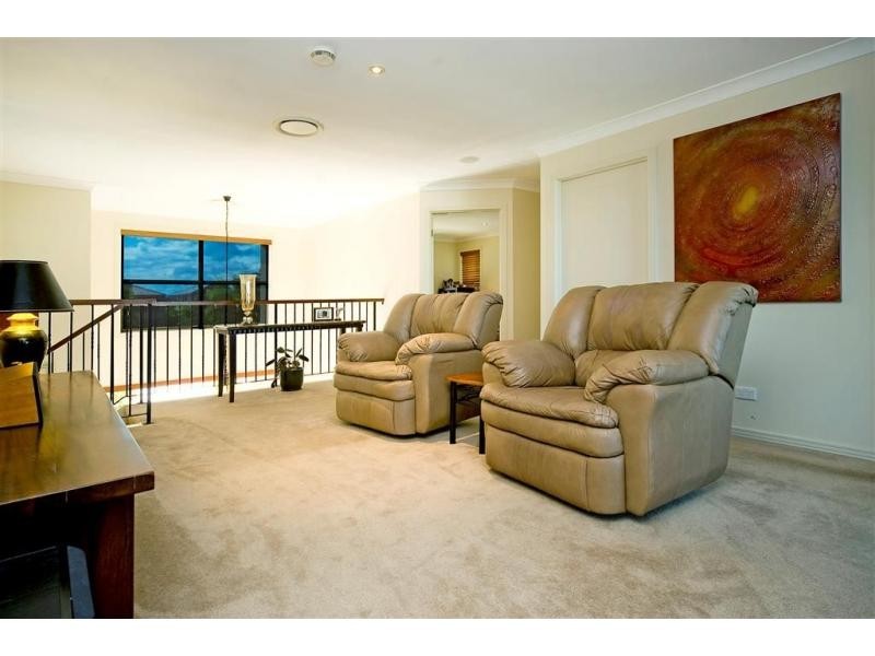 2322 Cressbrook Drive, Hope Island QLD 4212