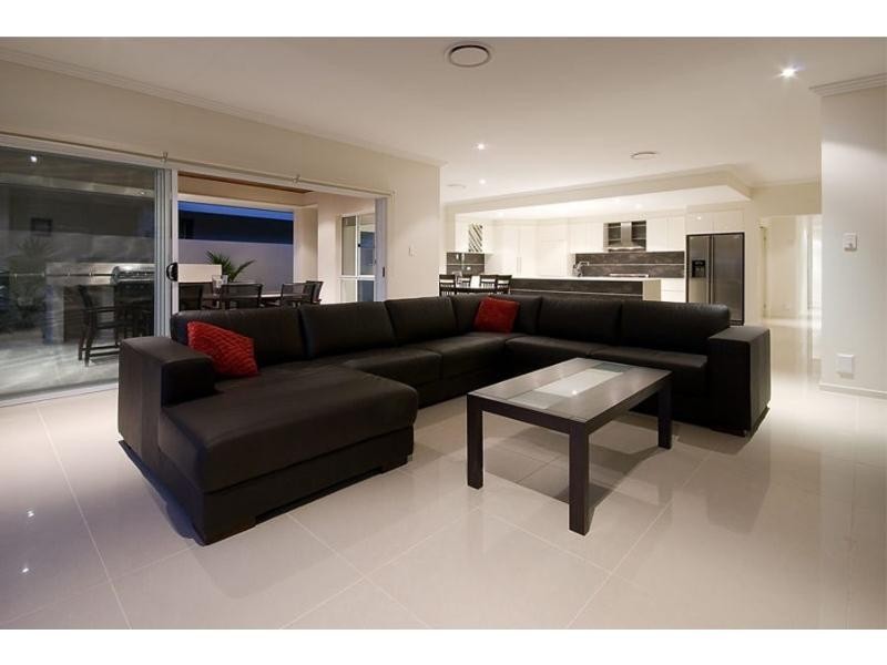 Hope Island QLD 4212