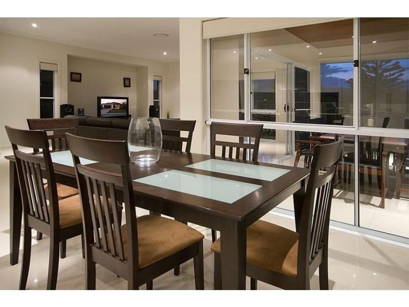 Hope Island QLD 4212