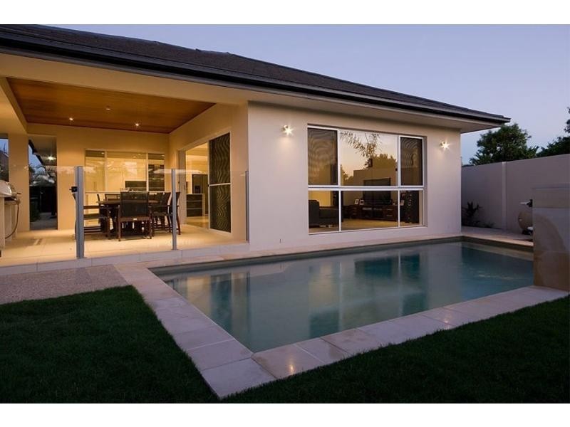 Hope Island QLD 4212