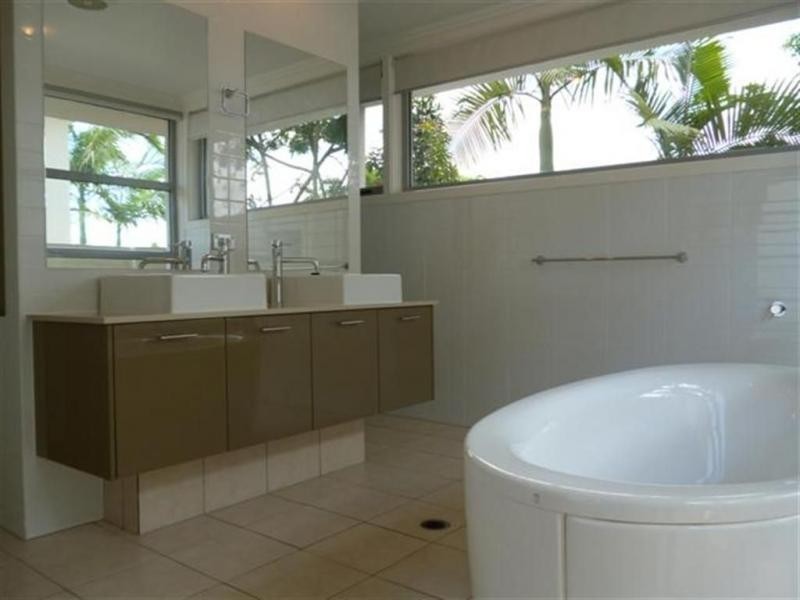 Hope Island QLD 4212