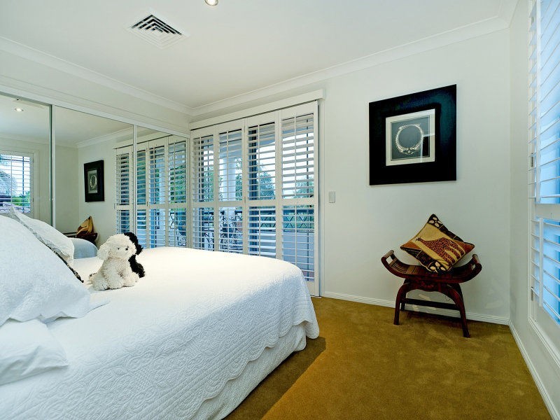 Hope Island QLD 4212