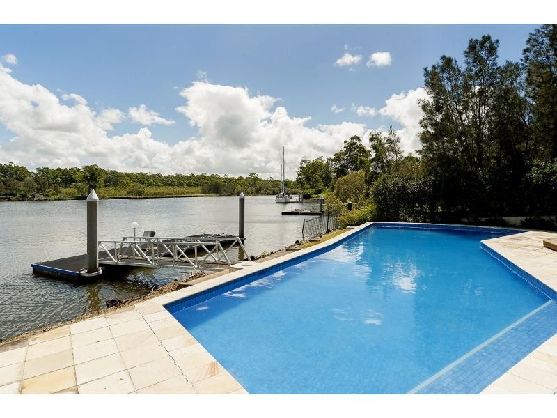 1008 Rosebank Way, Hope Island QLD 4212