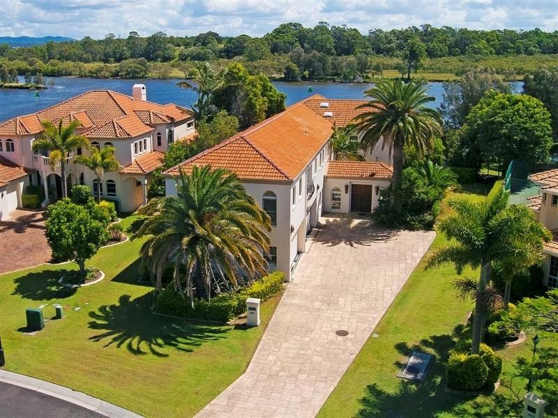 1008 Rosebank Way, Hope Island QLD 4212