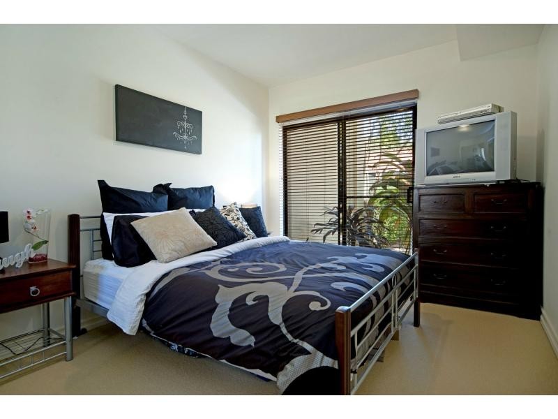 3282 Palladian Drive, Hope Island QLD 4212