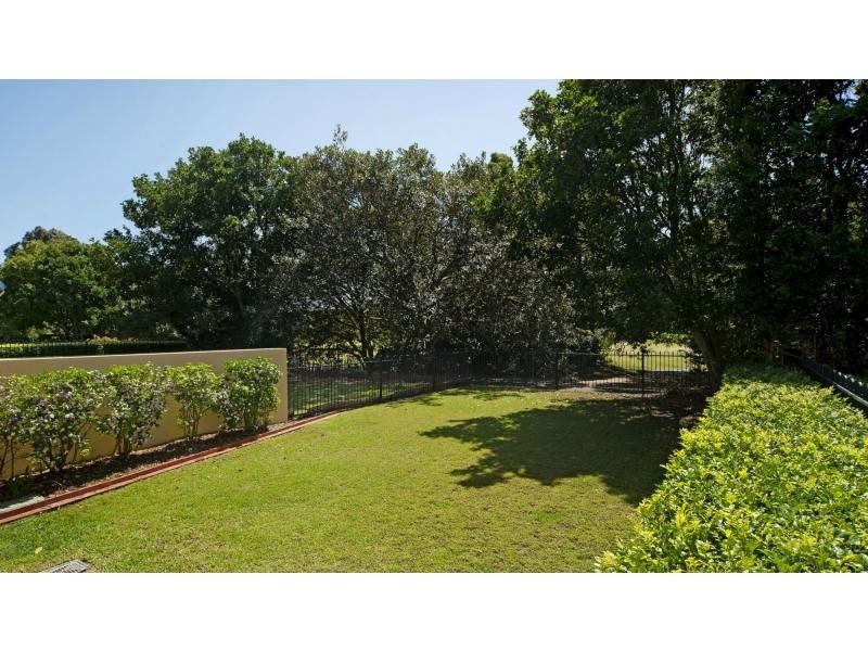 3282 Palladian Drive, Hope Island QLD 4212