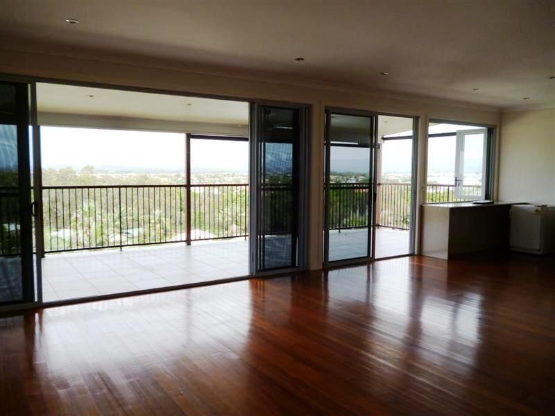 Hope Island QLD 4212