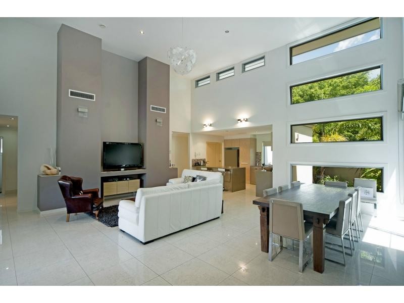 6101 Trasimeno Way, Hope Island QLD 4212