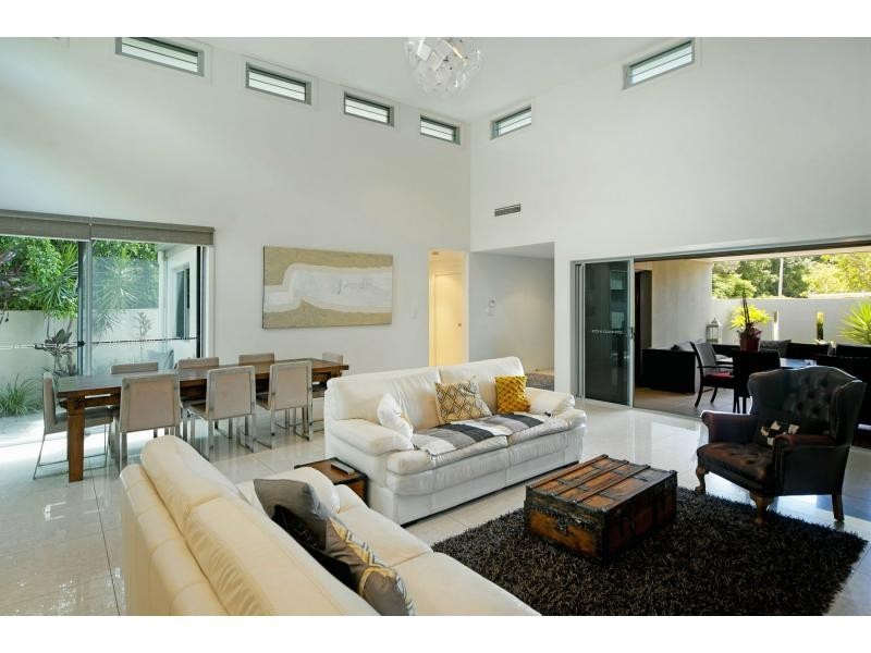 6101 Trasimeno Way, Hope Island QLD 4212