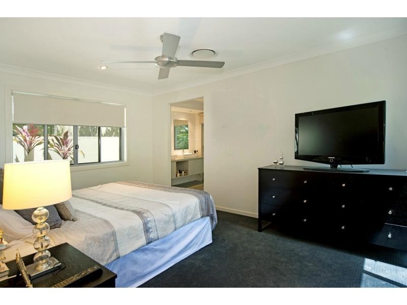 6101 Trasimeno Way, Hope Island QLD 4212