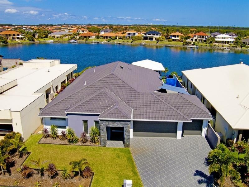 94 The Peninsula Drive, Hope Island QLD 4212