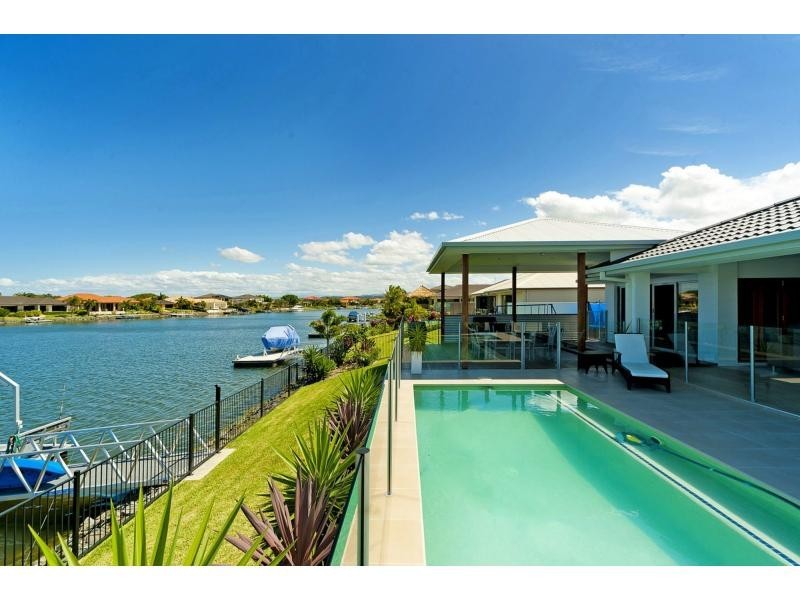 94 The Peninsula Drive, Hope Island QLD 4212