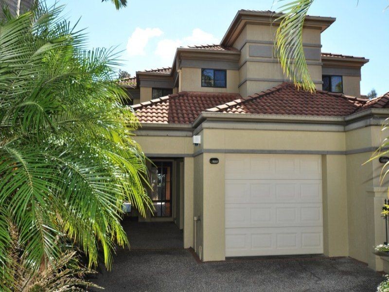 Hope Island QLD 4212