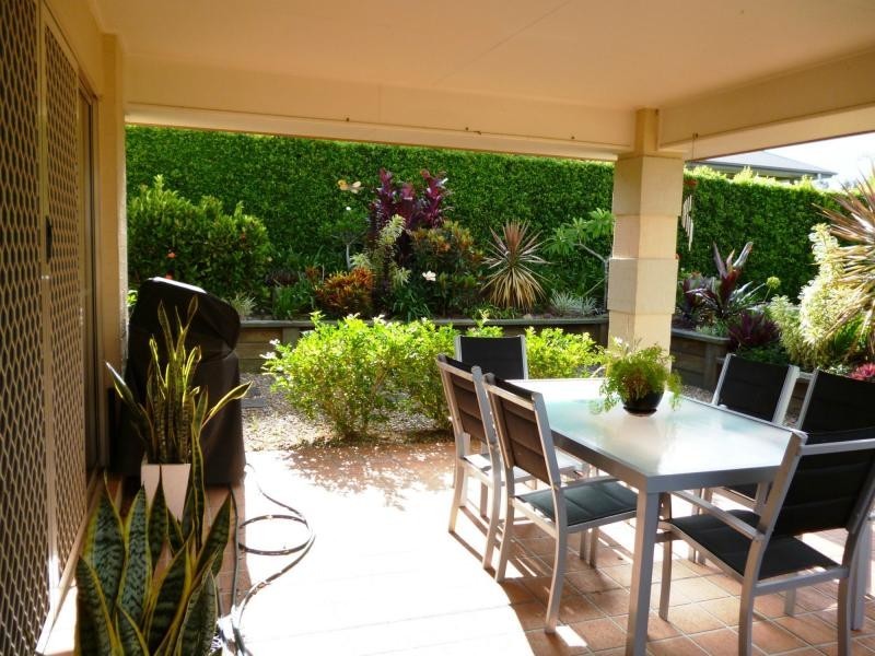 Coomera Waters QLD 4209