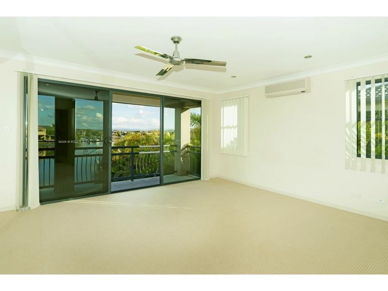 22 The Peninsula, Hope Island QLD 4212