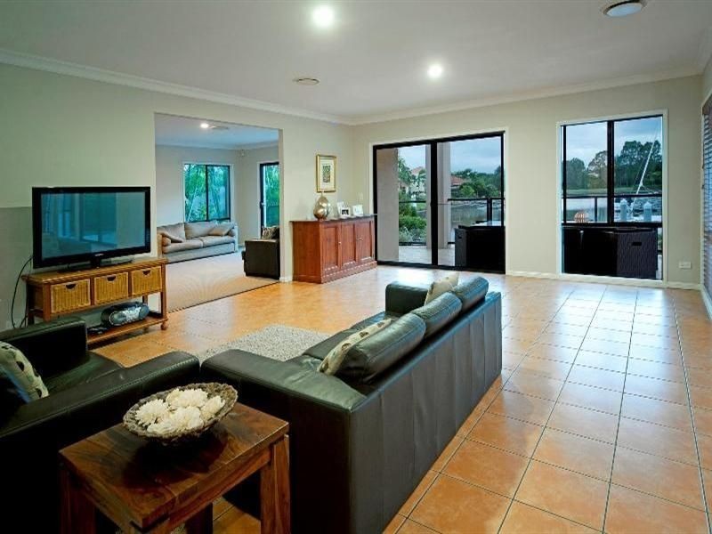 Hope Island QLD 4212