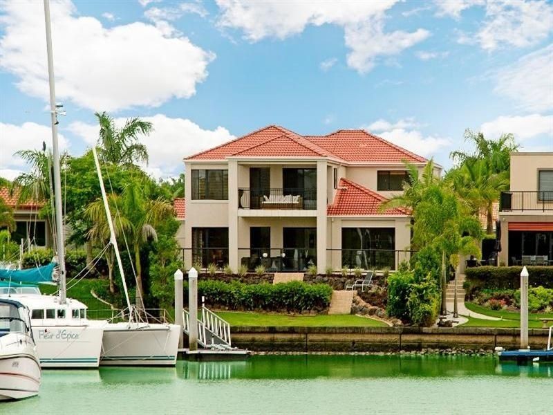 Hope Island QLD 4212