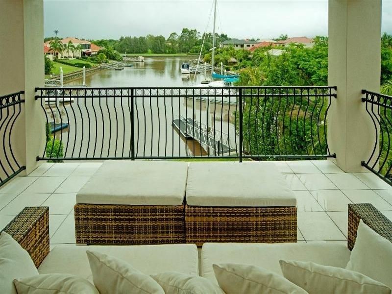 Hope Island QLD 4212