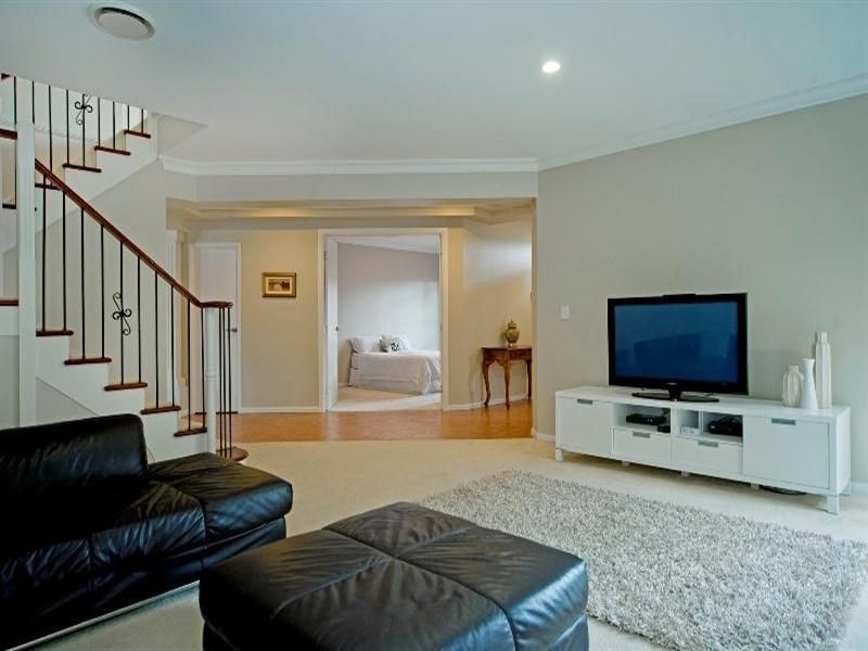 Hope Island QLD 4212