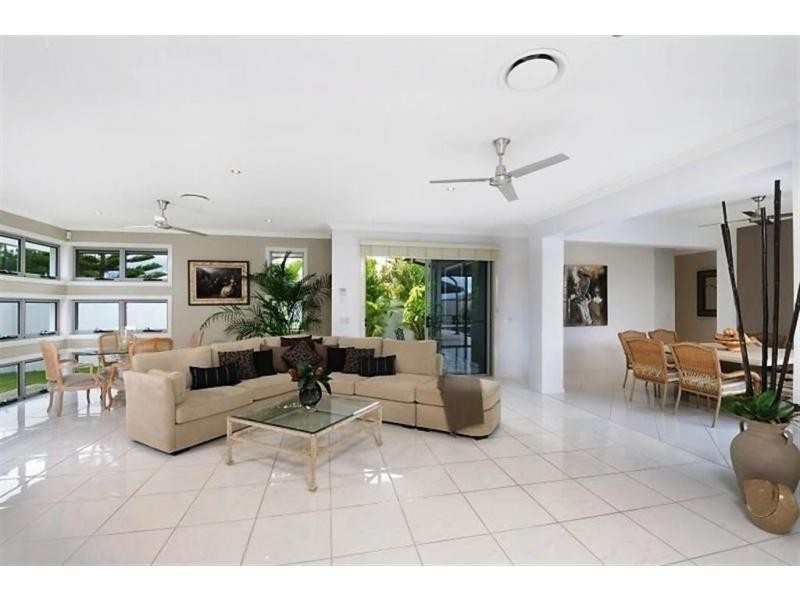 2201 Taromeo Court, Hope Island QLD 4212