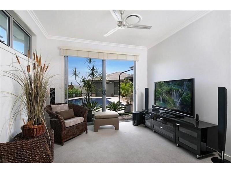 2201 Taromeo Court, Hope Island QLD 4212