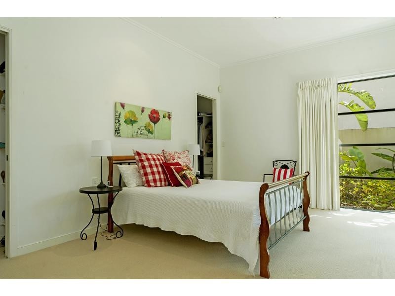 6058 Lugano Drive, Hope Island QLD 4212