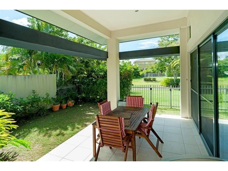 6058 Lugano Drive, Hope Island QLD 4212