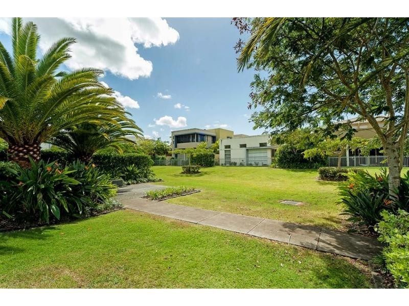 6058 Lugano Drive, Hope Island QLD 4212