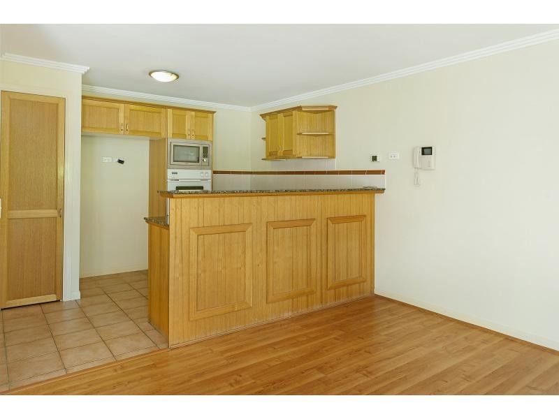 38 John Lund Drive, Hope Island QLD 4212