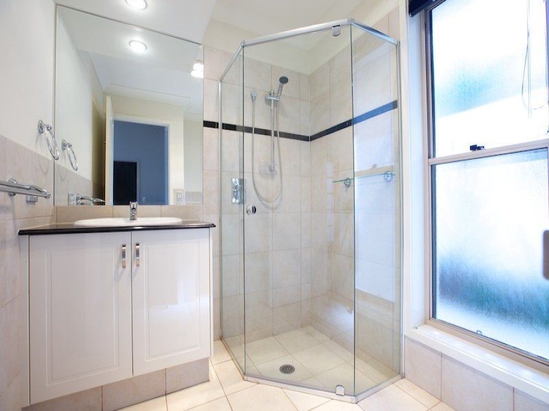 Hope Island QLD 4212