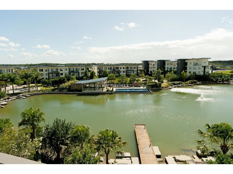 Unit 344/3 Pendraat Parade, Hope Island QLD 4212