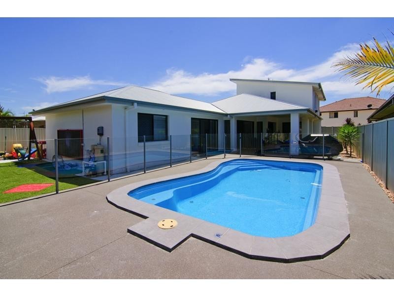 17 The Close , River Links, Helensvale QLD 4212