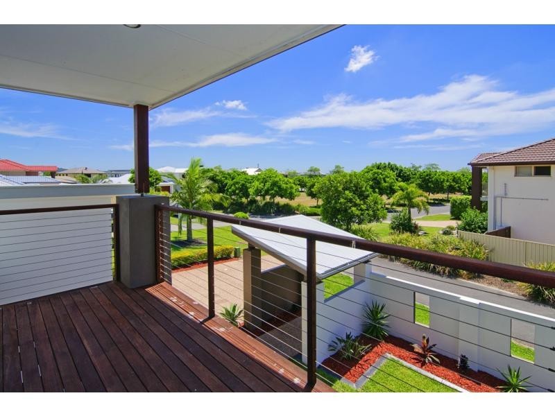 17 The Close , River Links, Helensvale QLD 4212