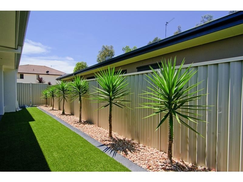 17 The Close , River Links, Helensvale QLD 4212