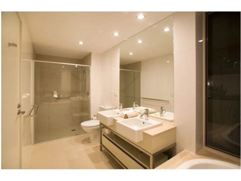 1783/1700 Rialto Quay Drive, Hope Island QLD 4212