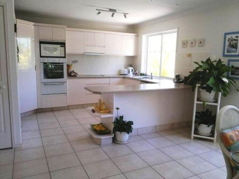 10 Glenwater Crescent, Helensvale QLD 4212