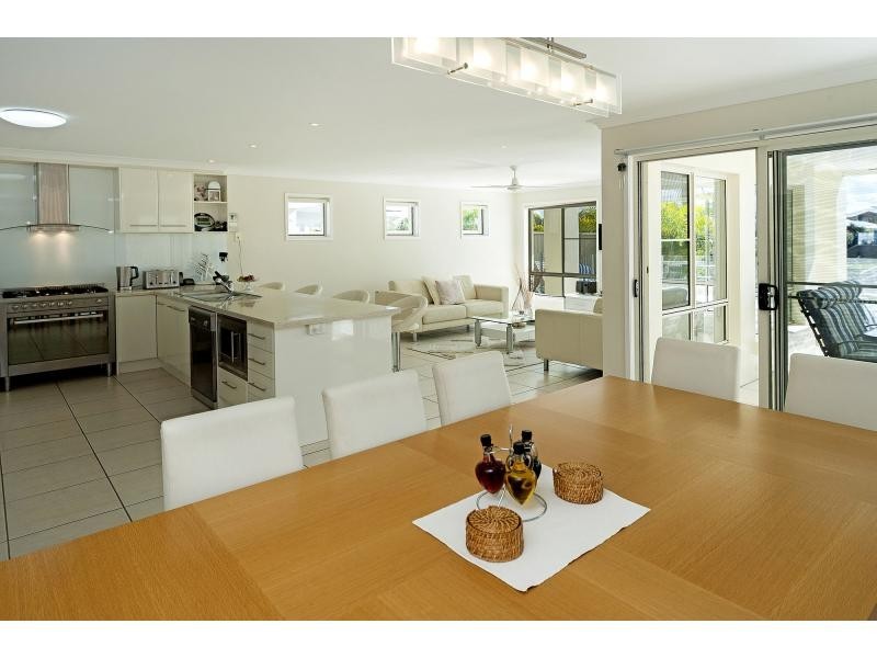 47 Coomera Court, River Links, Hope Island QLD 4212