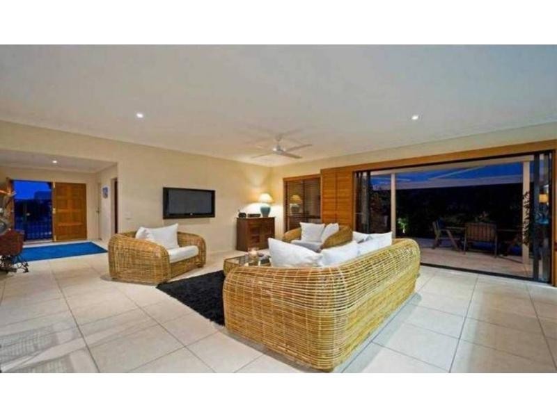 28 Southaven Drive, River Links, Helensvale QLD 4212
